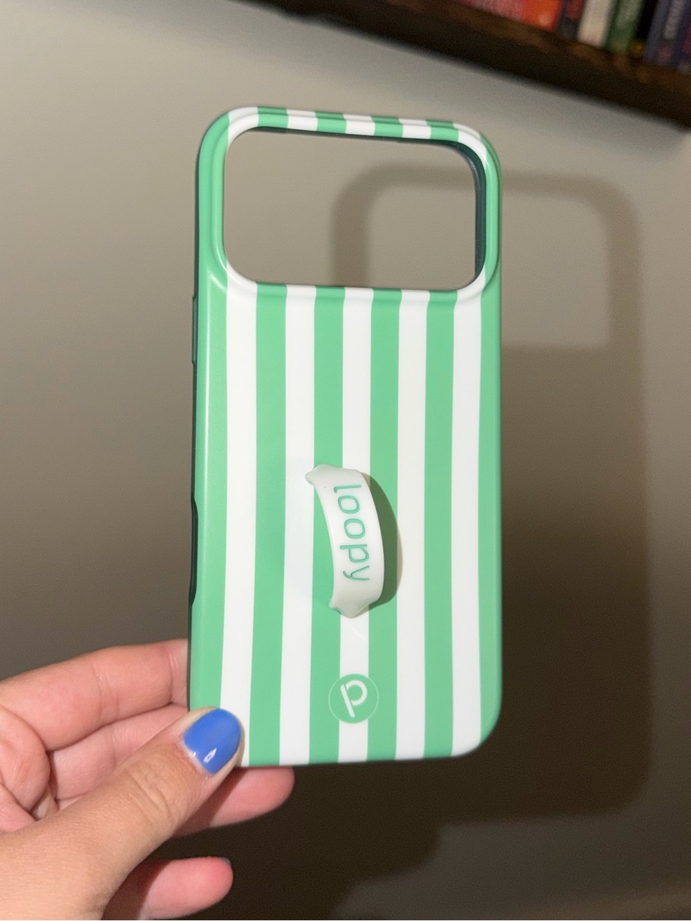 iPhone 17 Pro Max Loopy Case